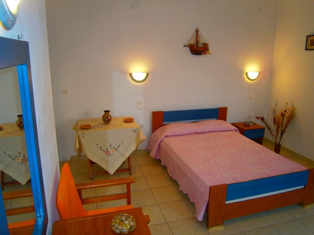 Iremia Rooms Adamantas  Exterior photo